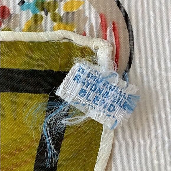 Vintage mid century flowered hat design scarf - Picture 7 of 8
